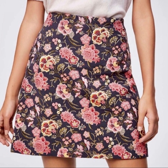 LOFT Dresses & Skirts - *NWT!* LOFT Floral Embroidered A-Line Mini Skirt